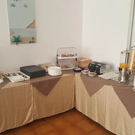 Hotel Aratos Paro