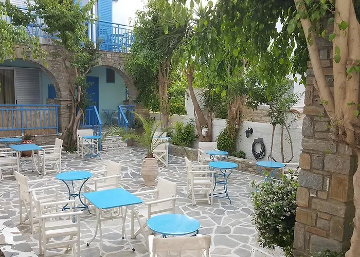 Ξενοδοχείο Aratos 2*